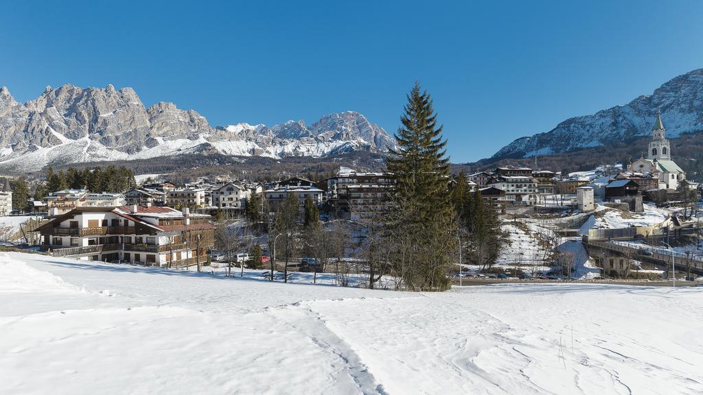 Villa Casanova - Stayincortina Кортина д'Ампецо Стая снимка