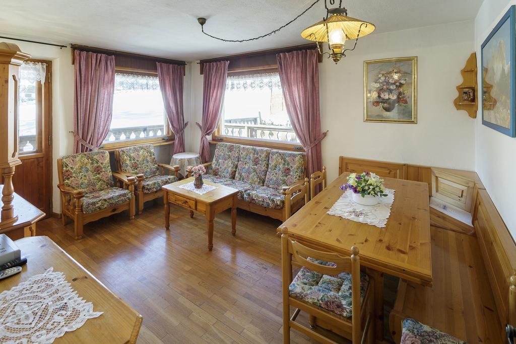 Villa Casanova - Stayincortina Кортина д'Ампецо Стая снимка